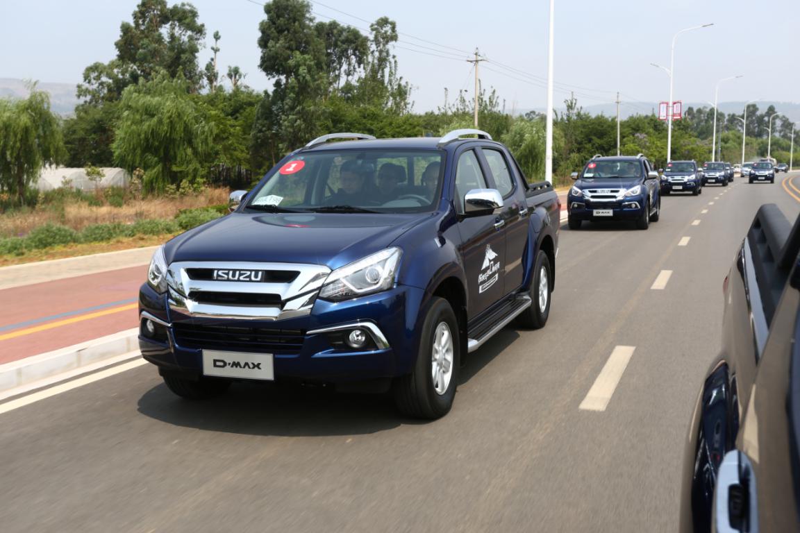 穿过繁花似锦引领皮卡新生活